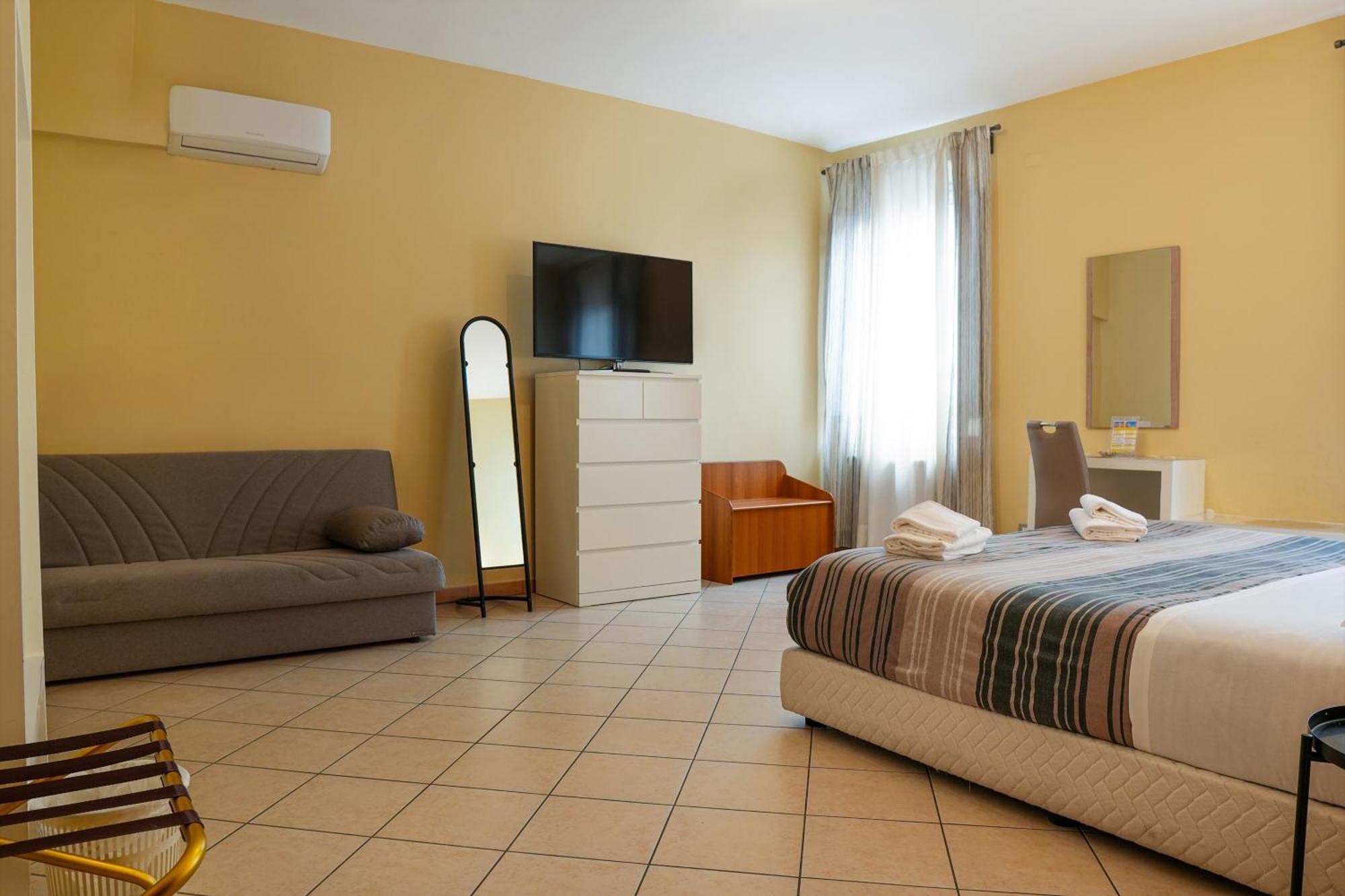 Smart Hotel Ferrara Exterior foto
